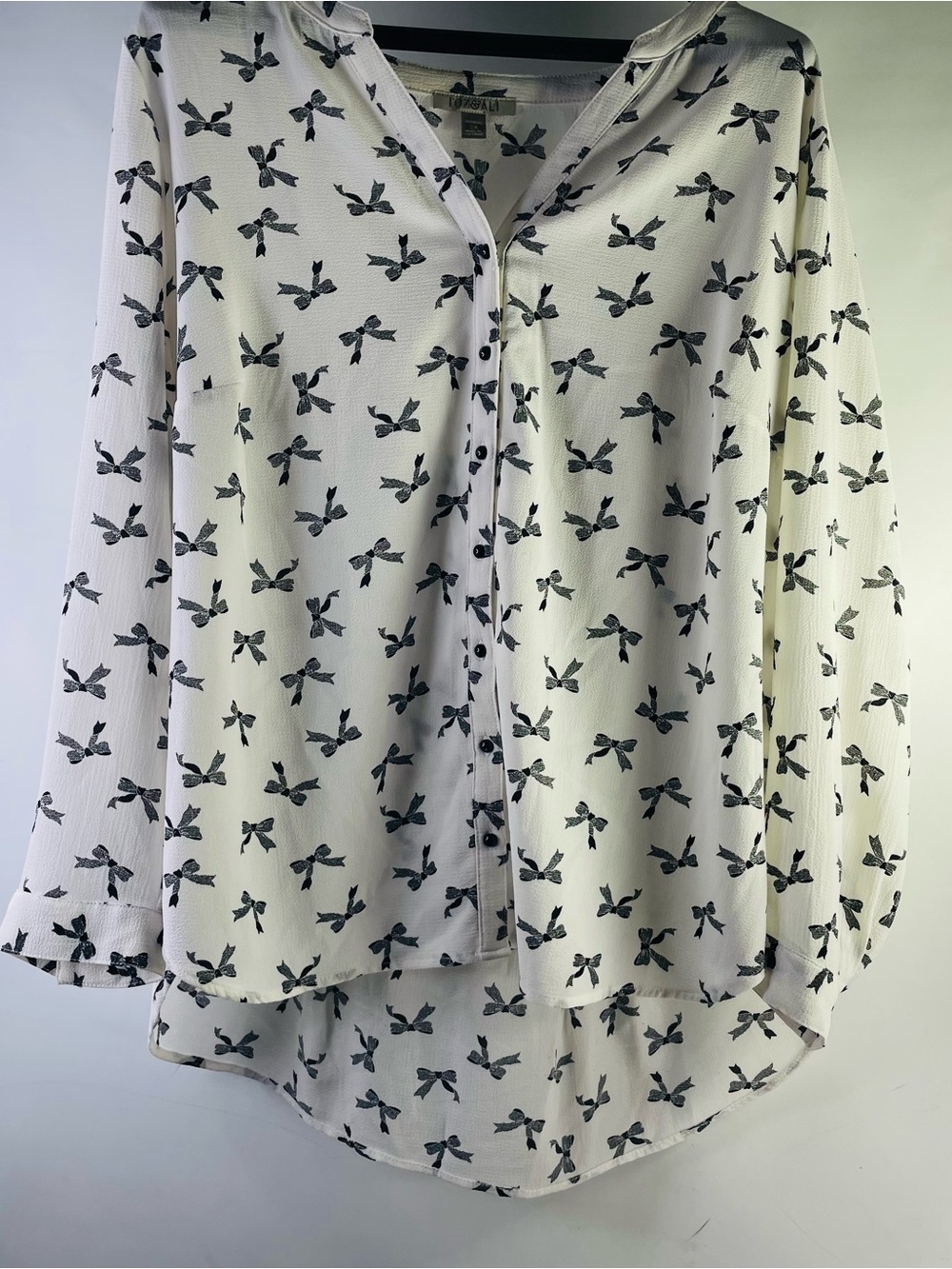 Light Weight Button Up Black Bow Print 2XL White Bow-Print Button-Up Blouse